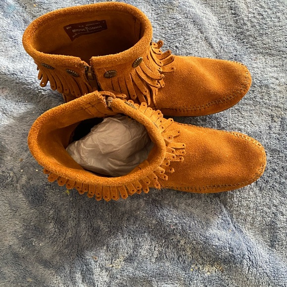 Minetonka fringe booties - Picture 7 of 7